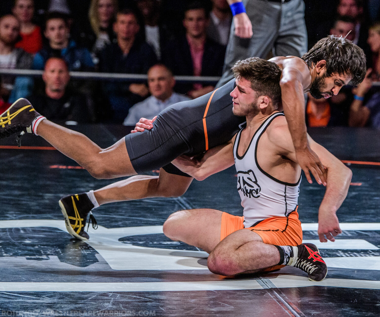 65 kg - Yianni Diakomihalis (Cornell) dec Bajrang Punia (India) 10-8